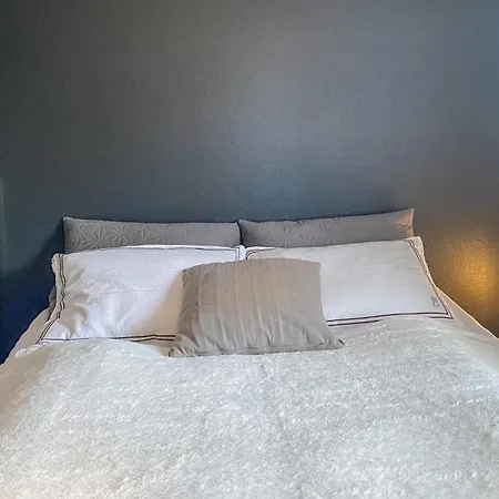 公寓 2 Bedroom Amazing In *